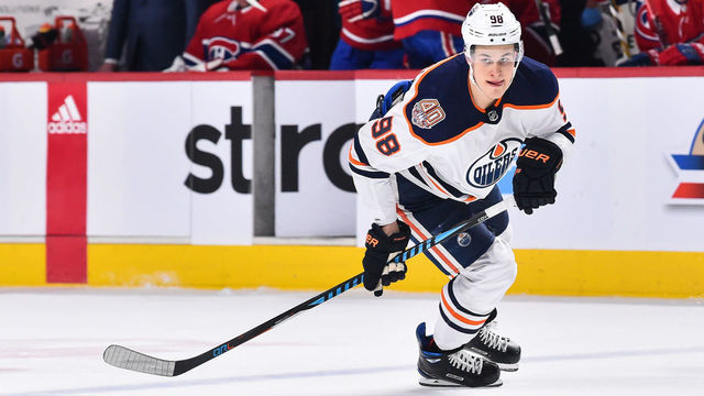 MONTREAL, QC - FEBRUARY 03: Jesse Puljujarvi #98 of the Edmonton Oilers skates against the Montreal Canadiens during the NHL game at the Bell Centre on February 3, 2019 in Montreal, Quebec, Canada. The Montreal Canadiens defeated the Edmonton Oilers 4-3 in overtime.
