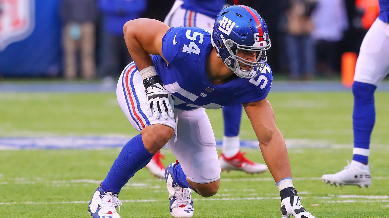 EAST RUTHERFORD, NJ - DECEMBER 30: New York Giants outside linebacker Olivier Vernon (54) during the National Football League game between the New York Giants and the Dallas Cowboys on December 30, 2018 at MetLife Stadium in East Rutherford, NJ.