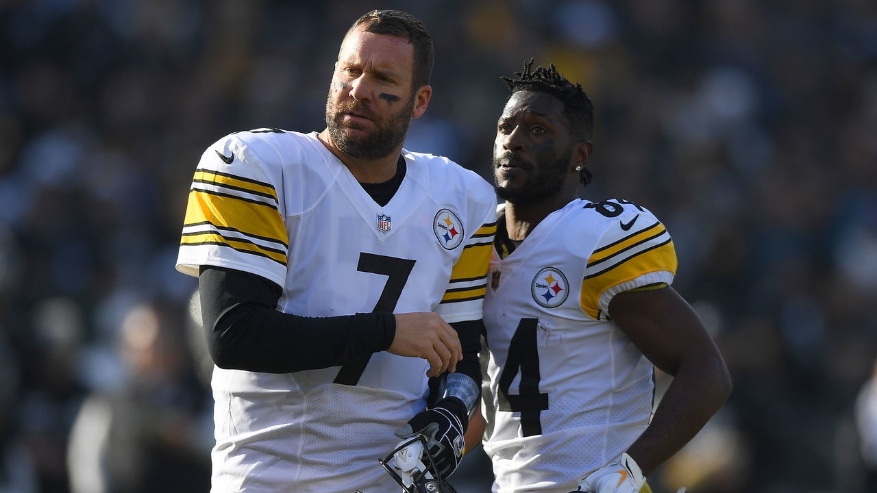 OAKLAND, CA - DECEMBER 09: Antonio Brown #84 and Ben Roethlisberger #7 of the Pittsburgh Steelers looks on against the Oakland Raiders during the first half of their NFL football game at Oakland-Alameda County Coliseum on December 9, 2018 in Oakland, California.