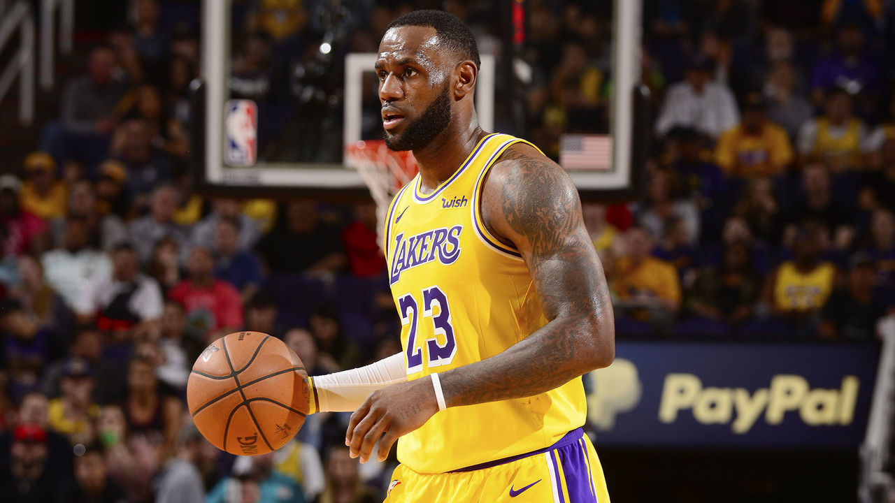 PHOENIX, AZ - MARCH 2: LeBron James #23 of the Los Angeles Lakers dribbles the ball during the game against the Phoenix Suns on March 2, 2019 at Talking Stick Resort Arena in Phoenix, Arizona. Mandatory Copyright Notice: Copyright 2019 NBAE