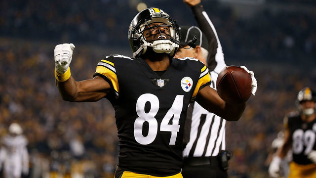 PITTSBURGH, PA - DECEMBER 02: Antonio Brown #84 of the Pittsburgh Steelers reacts after a 46 yard reception in the first quarter during the game against the Los Angeles Chargers at Heinz Field on December 2, 2018 in Pittsburgh, Pennsylvania.
