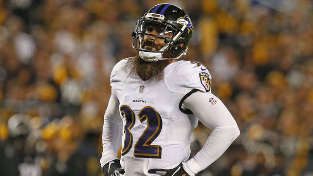 PITTSBURGH, PA - SEPTEMBER 30: Eric Weddle #32 of the Baltimore Ravens in action against the Pittsburgh Steelers on September 30, 2018 at Heinz Field in Pittsburgh, Pennsylvania.