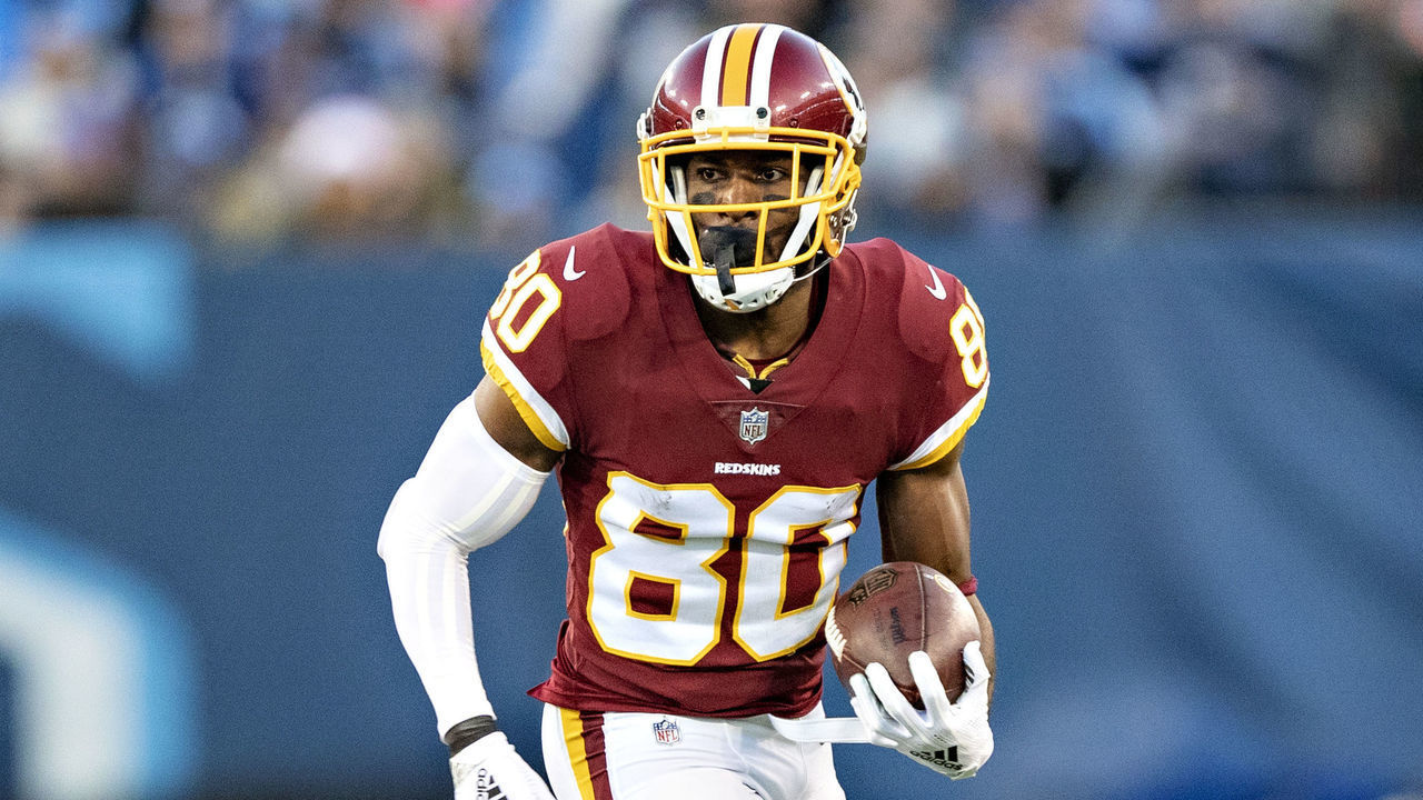 NASHVILLE, TN - DECEMBER 22: Jamison Crowder #80 of the Washington Redskins runs the ball during a game against the Tennessee Titans at Nissan Stadium on December 22, 2018 in Nashville, Tennessee. The Titans defeated the Redskins 25-16.