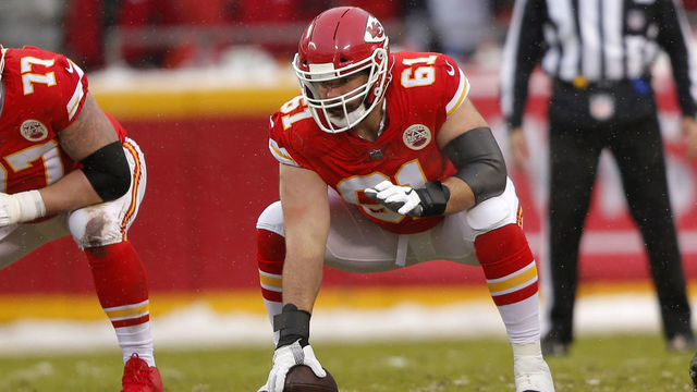 KANSAS CITY, MO - JANUARY 12: Kansas City Chiefs offensive lineman Mitch Morse (61) during the AFC Divisional Round game between the Indianapolis Colts and the Kansas City Chiefs on January 12, 2019, at Arrowhead Stadium in Kansas City MO.