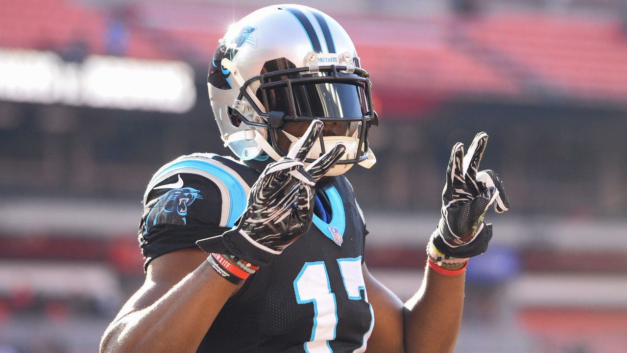 CLEVELAND, OH - DECEMBER 9, 2018: Wide receiver Devin Funchess #17 of the Carolina Panthers poses for a picture prior to a game against the Cleveland Browns on December 9, 2018 at FirstEnergy Stadium in Cleveland, Ohio. Cleveland won 26-20. (Photo by: 2018 Nick Cammett/Diamond Images/Getty Images)