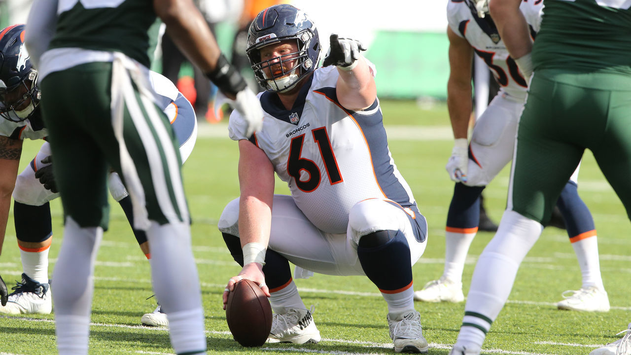 EAST RUTHERFORD, NJ - OCTOBER 07: Matt Paradis #61 of the Denver Broncos in action against the New York Jets on October 7, 2018 at MetLife Stadium in East Rutherford, NJ.