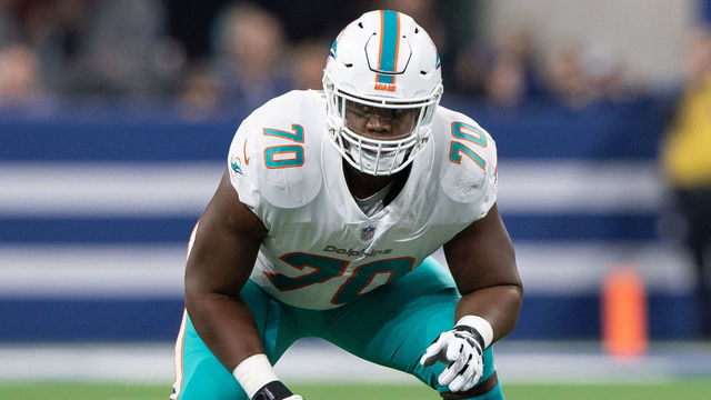 INDIANAPOLIS, IN - NOVEMBER 25: Miami Dolphins tackle Ja'Wuan James (70) lines up before the snap during the NFL game between the Indianapolis Colts and Miami Dolphins on November 25, 2018, at Lucas Oil Stadium in Indianapolis, IN.