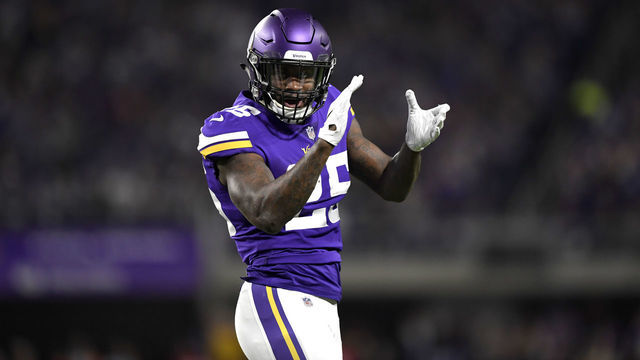 MINNEAPOLIS, MN - DECEMBER 30: Latavius Murray #25 of the Minnesota Vikings reacts after a run in the third quarter of the game against the Chicago Bears at U.S. Bank Stadium on December 30, 2018 in Minneapolis, Minnesota.