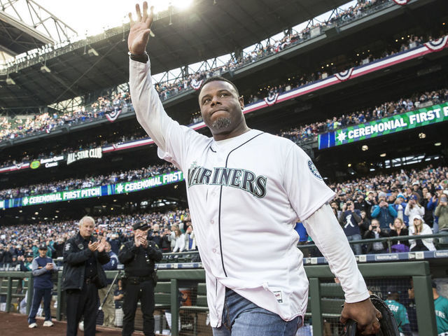 Raised by baseball: Ken Griffey Jr. had plenty of help early in his Hall of  Fame career - Seattle Sports