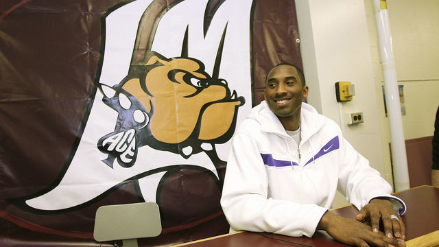 PHILADELPHIA - MARCH 9: Kobe Bryant of the Los Angeles Lakers smiles while visiting his alma mater, Lower Merion High School March 9, 2007 in Philadelphia, Pennsylvania. NOTE TO USER: User expressly acknowledges and agrees that, by downloading and/or using this Photograph, user is consenting to the terms and conditions of the Getty Images License Agreement. Mandatory Copyright Notice: Copyright 2007 NBAE