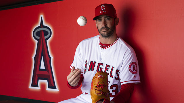 TEMPE, AZ - FEBRUARY 19: Los Angeles Angels pitcher Matt Harvey (33) poses for a portrait during the Los Angeles Angels photo day on Tuesday, Feb. 19, 2019 at Tempe Diablo Stadium in Tempe, Ariz.