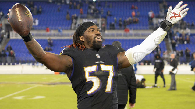 BALTIMORE, MD - DECEMBER 30, 2018: Inside linebacker C.J. Mosley #57 of the Baltimore Ravens celebrates after a game against the Cleveland Browns on December 30, 2018 at M&T Bank Stadium in Baltimore, Maryland. Baltimore won 26-24. (Photo by: 2018 Nick Cammett/Diamond Images/Getty Images)