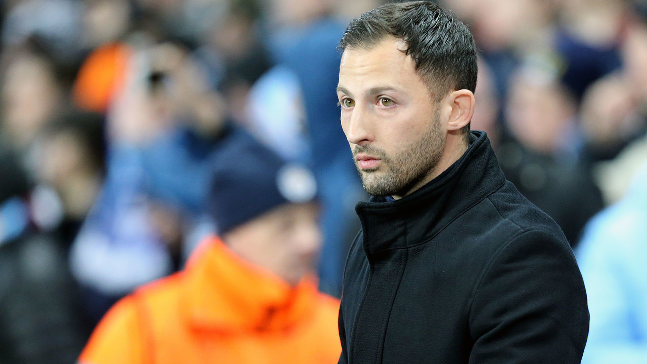 MANCHESTER, ENGLAND - MARCH 12: FC Schalke 04 manager Domenico Tedesco during the UEFA Champions League Round of 16 Second Leg match between Manchester City v FC Schalke 04 at Etihad Stadium on March 12, 2019 in Manchester, England.