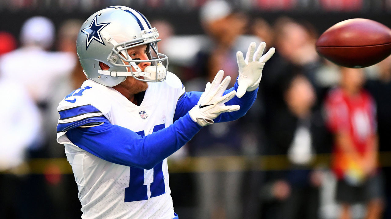 ATLANTA, GA - NOVEMBER 18: Cole Beasley #11 of the Dallas Cowboys warms up before the game against the Atlanta Falcons at Mercedes-Benz Stadium on November 18, 2018 in Atlanta, Georgia.