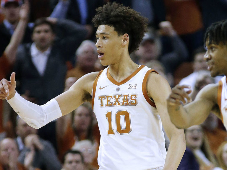 texas jaxson hayes leaves  kansas  knee injury thescorecom