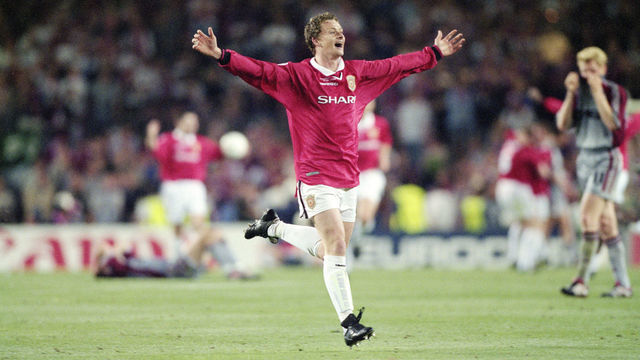 BARCELONA, SPAIN - MAY 26: Manchester United striker Ole Gunnar Solskjaer celebrates at the end of the 1999 UEFA Champions League Final against Bayern Munich at the Camp Nou on May 26, 1999 in Barcelona, Spain.
