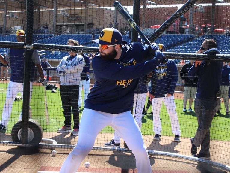 Watch Baker Mayfield takes batting practice with Brewers