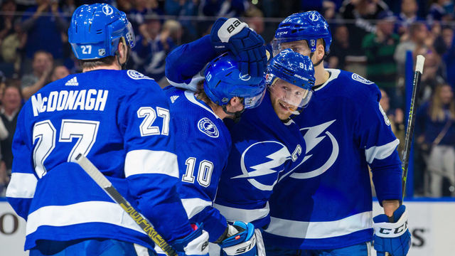 TAMPA, FL - MARCH 18: Steven Stamkos #91 of the Tampa Bay Lightning scores against the Arizona Coyotes for a franchise record in the first period at Amalie Arena on March 18, 2019 in Tampa, Florida.
