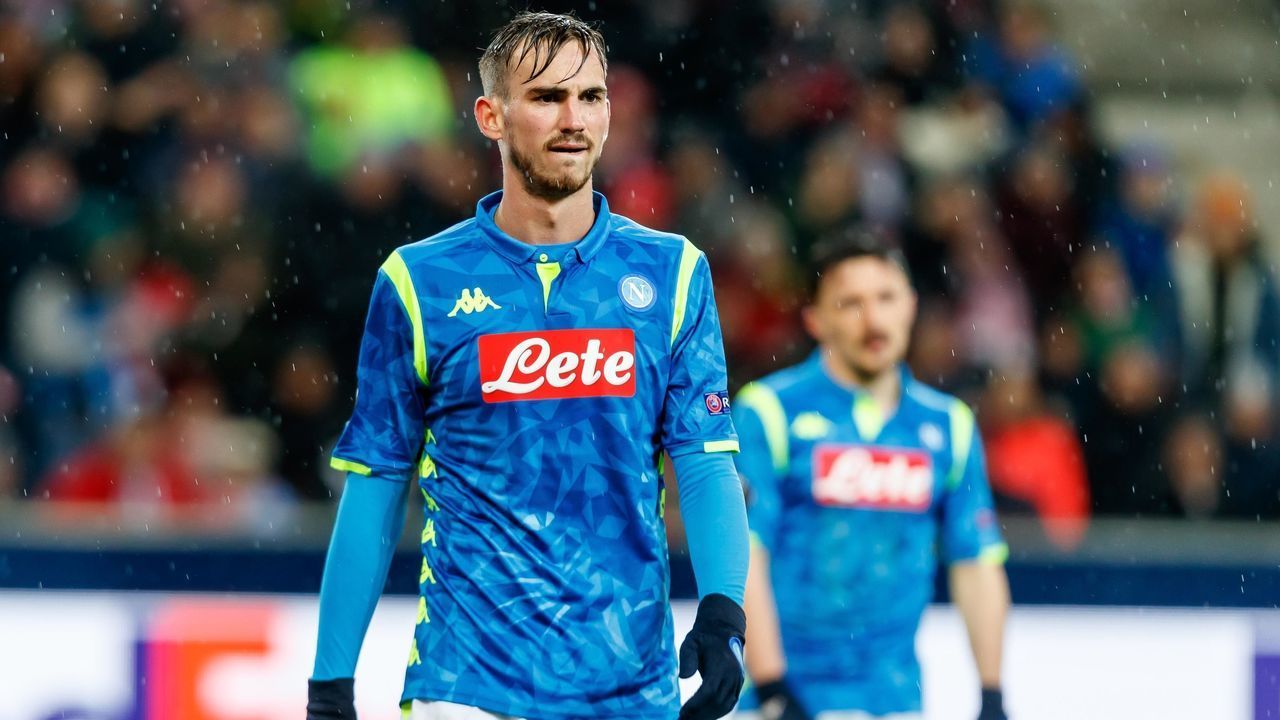SALZBURG, AUSTRIA - MARCH 14: Fabian Ruiz of S.S.C. Napoli looks on during the UEFA Europa League Round of 16 Second Leg match between Red Bull Salzburg and S.S.C. Napoli at Stadion Salzburg on March 14, 2019 in Salzburg, Austria.