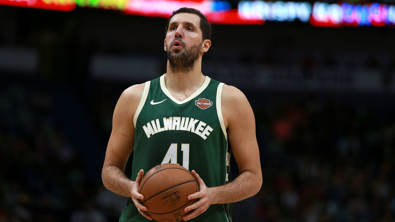 NEW ORLEANS, LOUISIANA - MARCH 12: Nikola Mirotic #41 of the Milwaukee Bucks shoots a free throw during the first half of a NBA game against the New Orleans Pelicans at the Smoothie King Center on March 12, 2019 in New Orleans, Louisiana.