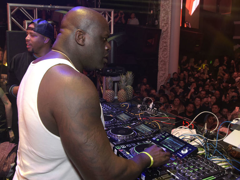 Shaq to perform DJ set at Lollapalooza music festival