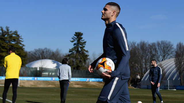 COMO, ITALY - FEBRUARY 13: Mauro Icardi of FC Internazionale in action during a training session at the club's training ground Suning Training Center in memory of Angelo Moratti at Appiano Gentile on February 13, 2019 in Como, Italy.