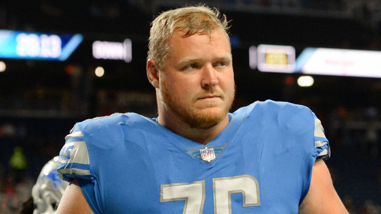 DETROIT, MI - AUGUST 30, 2018: Offensive guard T.J. Lang #76 of the Detroit Lions runs off the field prior to a preseason game against the Cleveland Browns on August 30, 2018 at Ford Field in Detroit, Michigan. Cleveland won 35-16. (Photo by: 2018 Nick Cammett/Diamond Images/Getty Images)