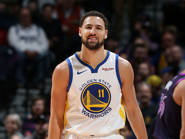 MINNEAPOLIS, MN - MARCH 19: Klay Thompson #11 of the Golden State Warriors smiles against the Minnesota Timberwolves on March 19, 2019 at Target Center in Minneapolis, Minnesota. Mandatory Copyright Notice: Copyright 2019 NBAE