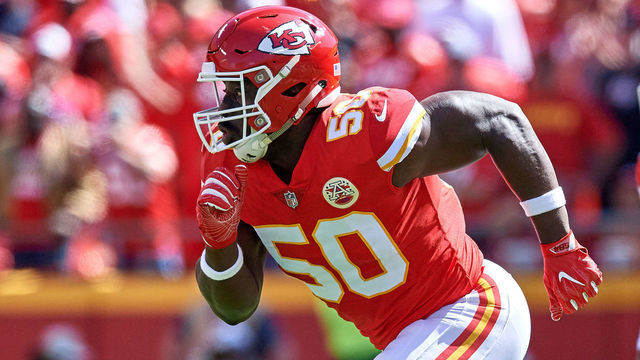 KANSAS CITY, MO - SEPTEMBER 23: Kansas City Chiefs linebacker Justin Houston (50) battles in action during an NFL game between the San Francisco 49ers and the Kansas City Chiefs on September 23, 2018, at Arrowhead Stadium in Kansas City, MO.