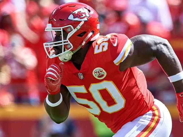 KANSAS CITY, MO - SEPTEMBER 23: Kansas City Chiefs linebacker Justin Houston (50) battles in action during an NFL game between the San Francisco 49ers and the Kansas City Chiefs on September 23, 2018, at Arrowhead Stadium in Kansas City, MO.