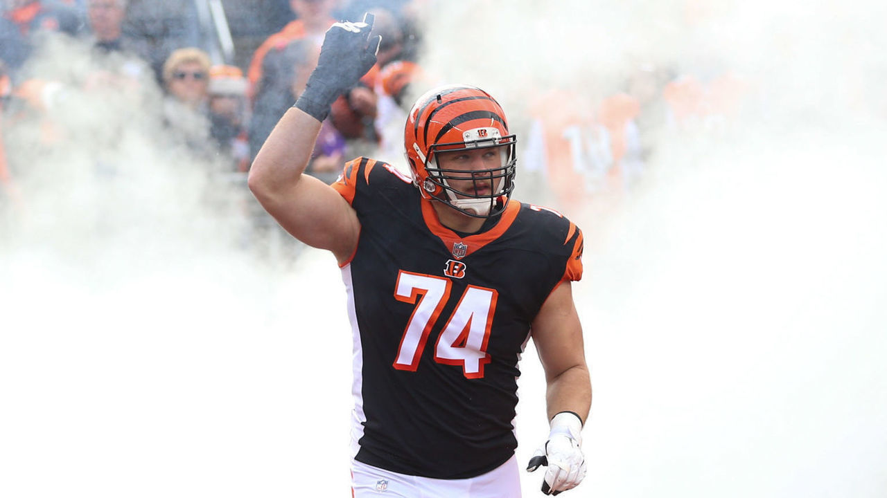 CINCINNATI, OH - NOVEMBER 11: Cincinnati Bengals offensive tackle Jake Fisher (74) runs onto the field before the game against the Cleveland Browns and the Cincinnati Bengals on November 25th 2018, at Paul Brown Stadium in Cincinnati, OH.