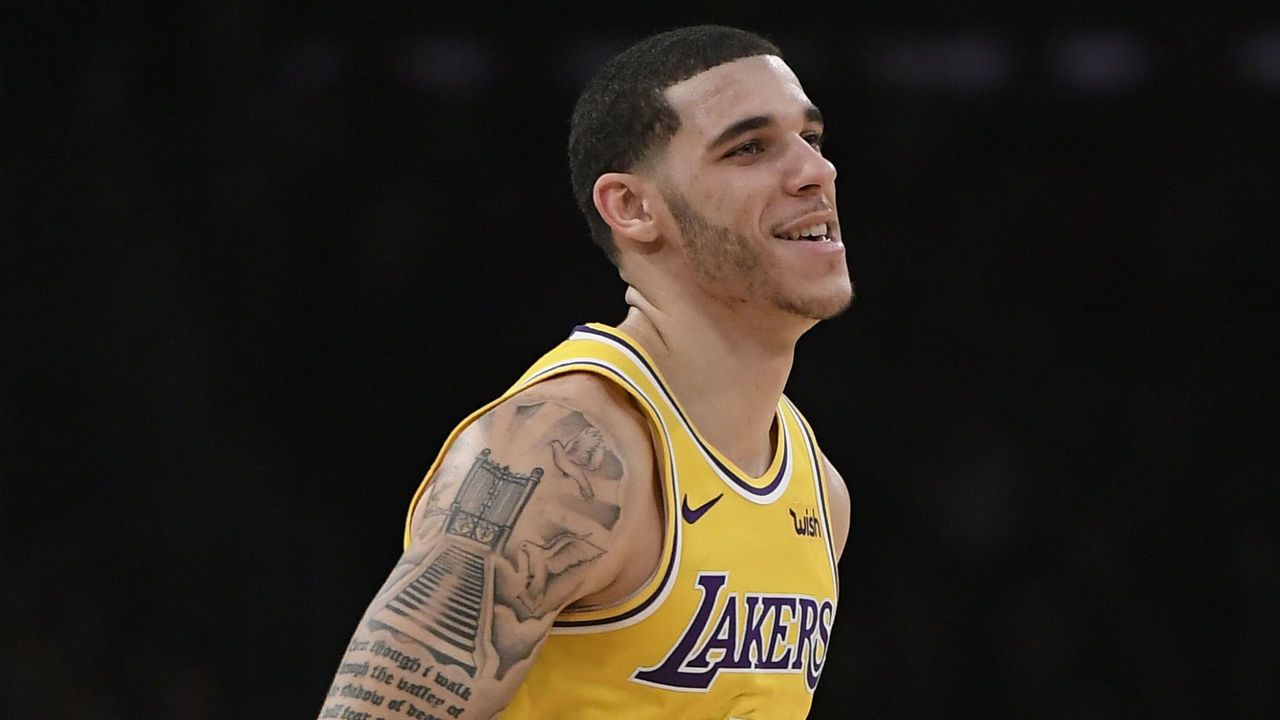 LOS ANGELES, CA - JANUARY 15: Lonzo Ball #2 of the Los Angeles Lakers in a game agaisnt the Chicago Bulls at Staples Center on January 15, 2019 in Los Angeles, California.