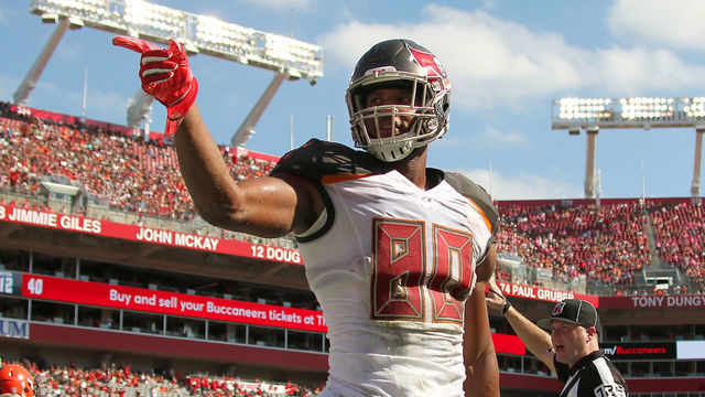 TAMPA, FL - OCT 21: O. J. Howard (80) of the Bucs signals first down during the regular season game between the Cleveland Browns and the Tampa Bay Buccaneers on October 21, 2018 at Raymond James Stadium in Tampa, Florida.