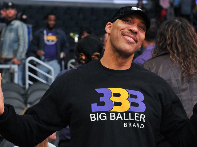 LOS ANGELES, CALIFORNIA - NOVEMBER 07: LaVar Ball attends a basketball game between the Los Angeles Lakers and and the Minnesota Timberwolves at Staples Center on November 07, 2018 in Los Angeles, California.
