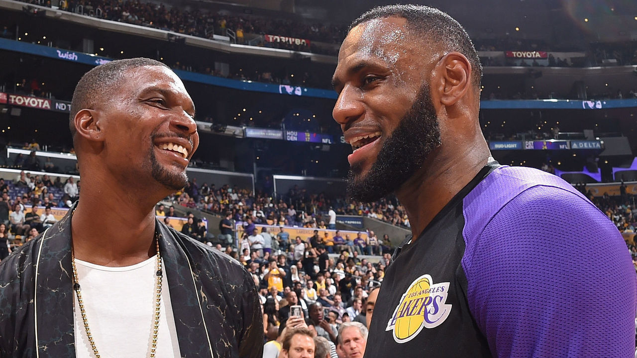 LOS ANGELES, CA - NOVEMBER 4: Former NBA player, Chris Bosh talks with LeBron James #23 of the Los Angeles Lakers after the game against the Toronto Raptors on November 4, 2018 at Staples Center in LOs Angeles, California. NOTE TO USER: User expressly acknowledges and agrees that, by downloading and/or using this Photograph, user is consenting to the terms and conditions of the Getty Images License Agreement. Mandatory Copyright Notice: Copyright 2018 NBAE
