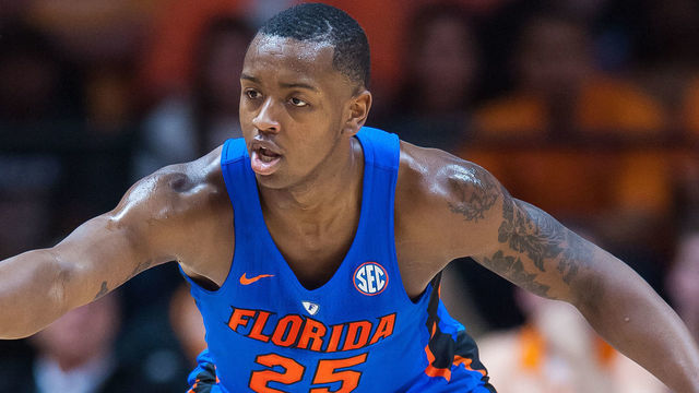 KNOXVILLE, TN - FEBRUARY 21: Florida Gators forward Keith Stone (25) playing defense during a game between the Florida Gators and Tennessee Volunteers on February 21, 2018, at Thompson-Boling Arena in Knoxville, TN.
