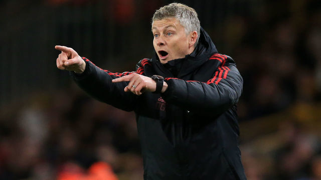 Manchester United's Norwegian head coach Ole Gunnar Solskjaer gestures on the touchline during the FA Cup quarter-final football match between Wolverhampton Wanderers and Manchester United at the Molineux stadium in Wolverhampton, central England on March 16, 2019.