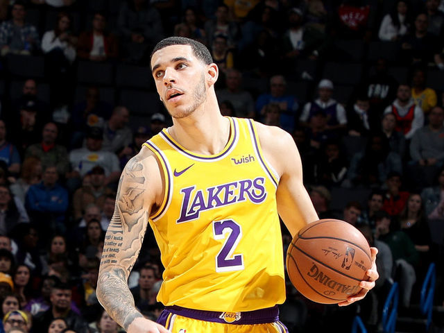 OKLAHOMA CITY, OK- JANUARY 17: Los Angeles Lakers guard Lonzo Ball #2 handles the ball during the game against the Oklahoma City Thunder on January 17, 2019 at Chesapeake Energy Arena in Oklahoma City, Oklahoma. Mandatory Copyright Notice: Copyright 2019 NBAE