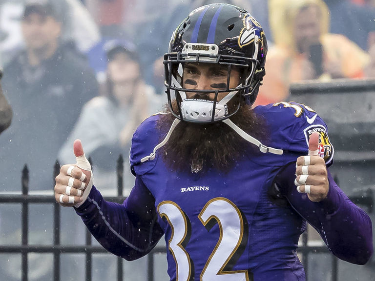 Former Baltimore Raven Eric Weddle announces retirement on Twitter