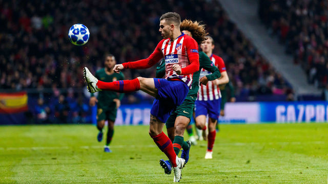MADRID, SPAIN - NOVEMBER 28: Lucas Hernández of Atletico de Madrid battle for the ball during the Group A match of the UEFA Champions League between Club Atletico de Madrid and AS Monaco at Estadio Wanda Metropolitano on November 28, 2018 in Madrid, Spain.