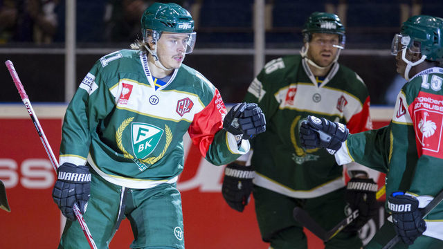 KARLSTAD, SWEDEN - OCTOBER 11: Joakim Nygard #11 of Karlstad celebrates after he scoored 1-0 during the Champions Hockey League Round of 32 match between Farjestad Karlstad and Bili Tygri Liberec at Lofbergs Arena on October 11, 2016 in Karlstad, Sweden.