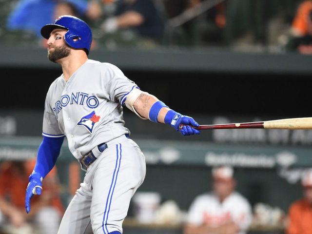 Kevin Pillar steals second, third, home, Toronto tops Yankees