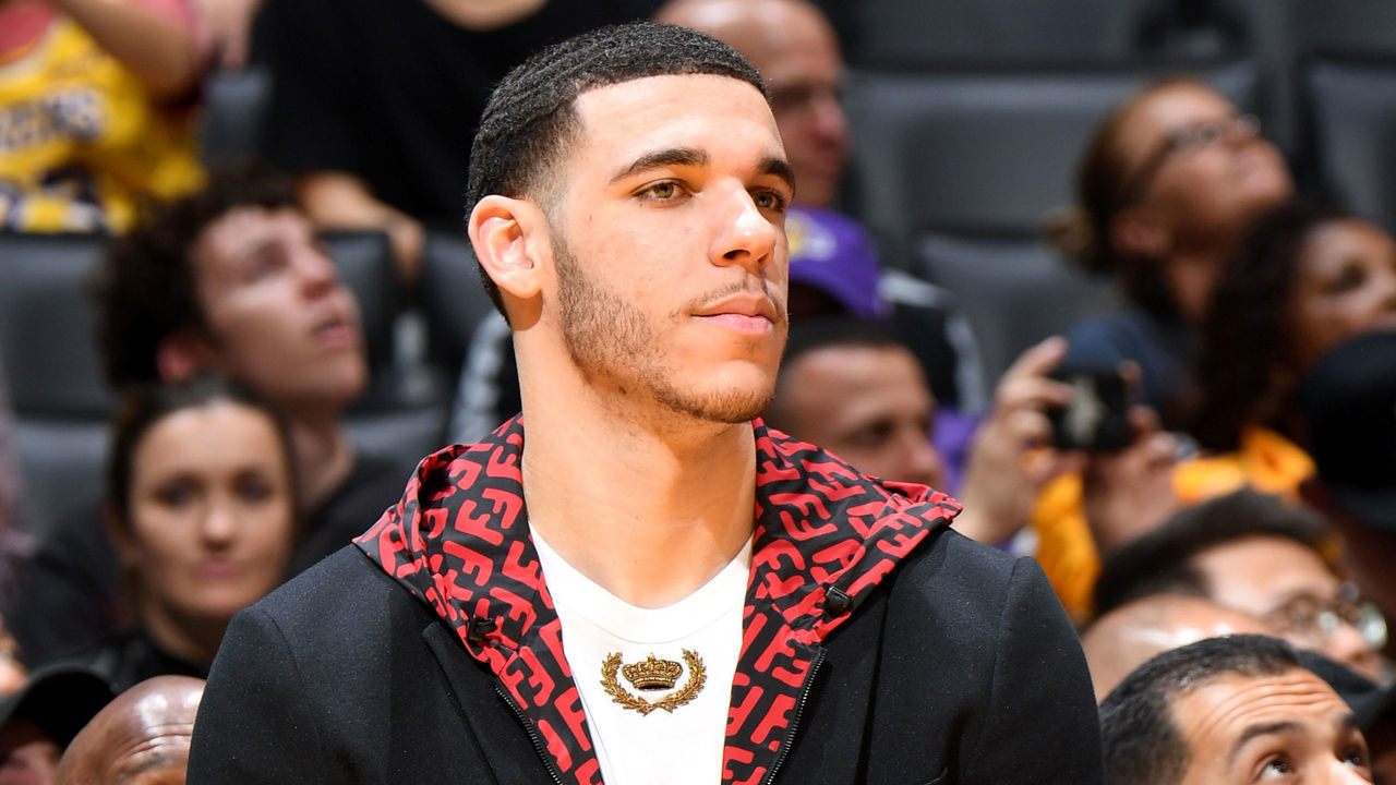 LOS ANGELES, CA - MARCH 26: Lonzo Ball #2 of the Los Angeles Lakers looks on during a game against the Washington Wizards on March 26, 2019 at STAPLES Center in Los Angeles, California. NOTE TO USER: User expressly acknowledges and agrees that, by downloading and/or using this Photograph, user is consenting to the terms and conditions of the Getty Images License Agreement. Mandatory Copyright Notice: Copyright 2019 NBAE
