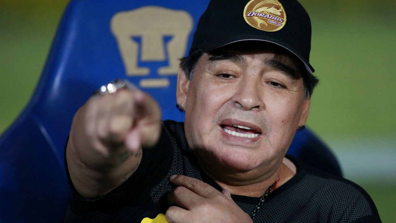 MEXICO CITY, MEXICO - MARCH 12: Diego Armando Maradona coach of Dorados gives instructions during the quarterfinals match between Pumas UNAM and Dorados as part of the Copa MX Clausura 2019 at Olimpico Universitario Stadium on March 12, 2019 in Mexico City, Mexico.