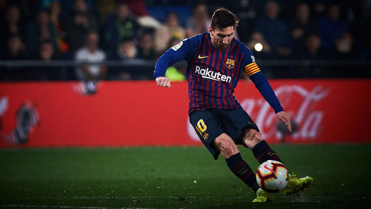 Leo Messi of FC Barcelona during the La Liga match between Villarreal and Barcelona at Estadio de la Ceramica, on April 2, 2019 in Vila-real, Spain