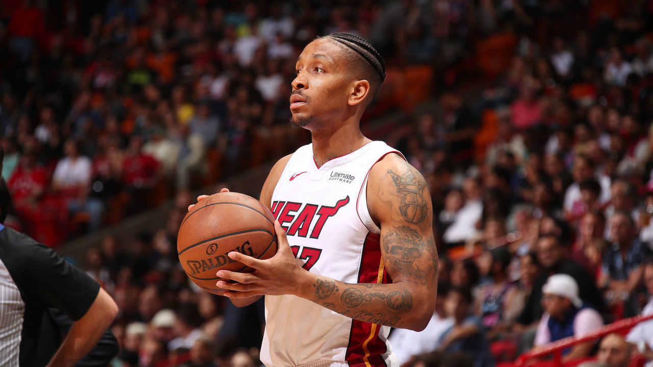 MIAMI, FL - MARCH 10: Rodney McGruder #17 of the Miami Heat looks to pass the ball during the game against the Toronto Raptors on March 10, 2019 at American Airlines Arena in Miami, Florida. Mandatory Copyright Notice: Copyright 2019 NBAE