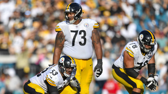 JACKSONVILLE, FL - NOVEMBER 18: Pittsburgh Steelers center Maurkice Pouncey (53) and Pittsburgh Steelers guard Ramon Foster (73) during the second half of an NFL game between the Pittsburgh Steelers and the Jacksonville Jaguars on November 18, 2018, at TIAA Bank Field.