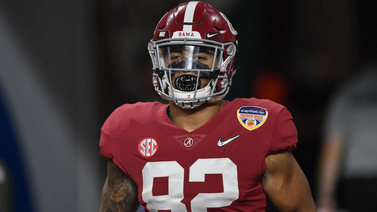 MIAMI GARDENS, FL - DECEMBER 29: Alabama tight end Irv Smith Jr. (82) enters the field prior to the start of the CFP Semifinal at the Orange Bowl between Alabama Crimson Tide and the Oklahoma Sooners on December 29, 2018, at Hard Rock Stadium in Miami Gardens, FL.