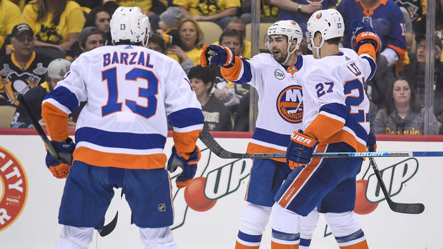 PITTSBURGH, PA - APRIL 14: New York Islanders right wing Jordan Eberle (7) celebrates his goal with teammates during the first period in Game 3 of the First Round in the 2019 NHL Stanley Cup Playoffs between the New York Islanders and the Pittsburgh Penguins on April 14, 2019, at PPG Paints Arena in Pittsburgh, PA.