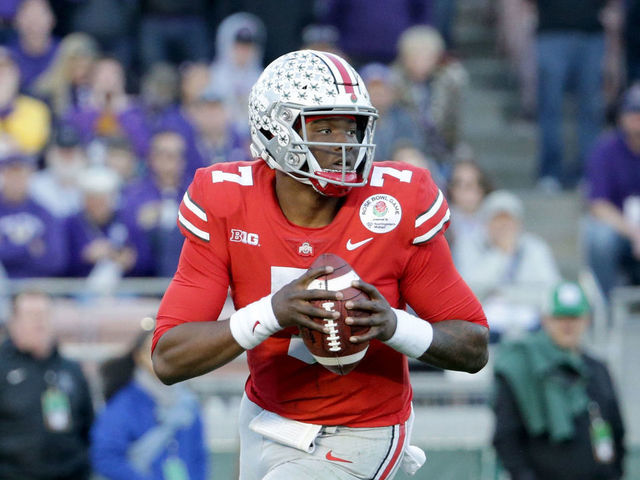 PASADENA, CA - JANUARY 01: Dwayne Haskins #7 of the Ohio State Buckeyes looks to pass during the second half in the Rose Bowl Game presented by Northwestern Mutual at the Rose Bowl on January 1, 2019 in Pasadena, California.
